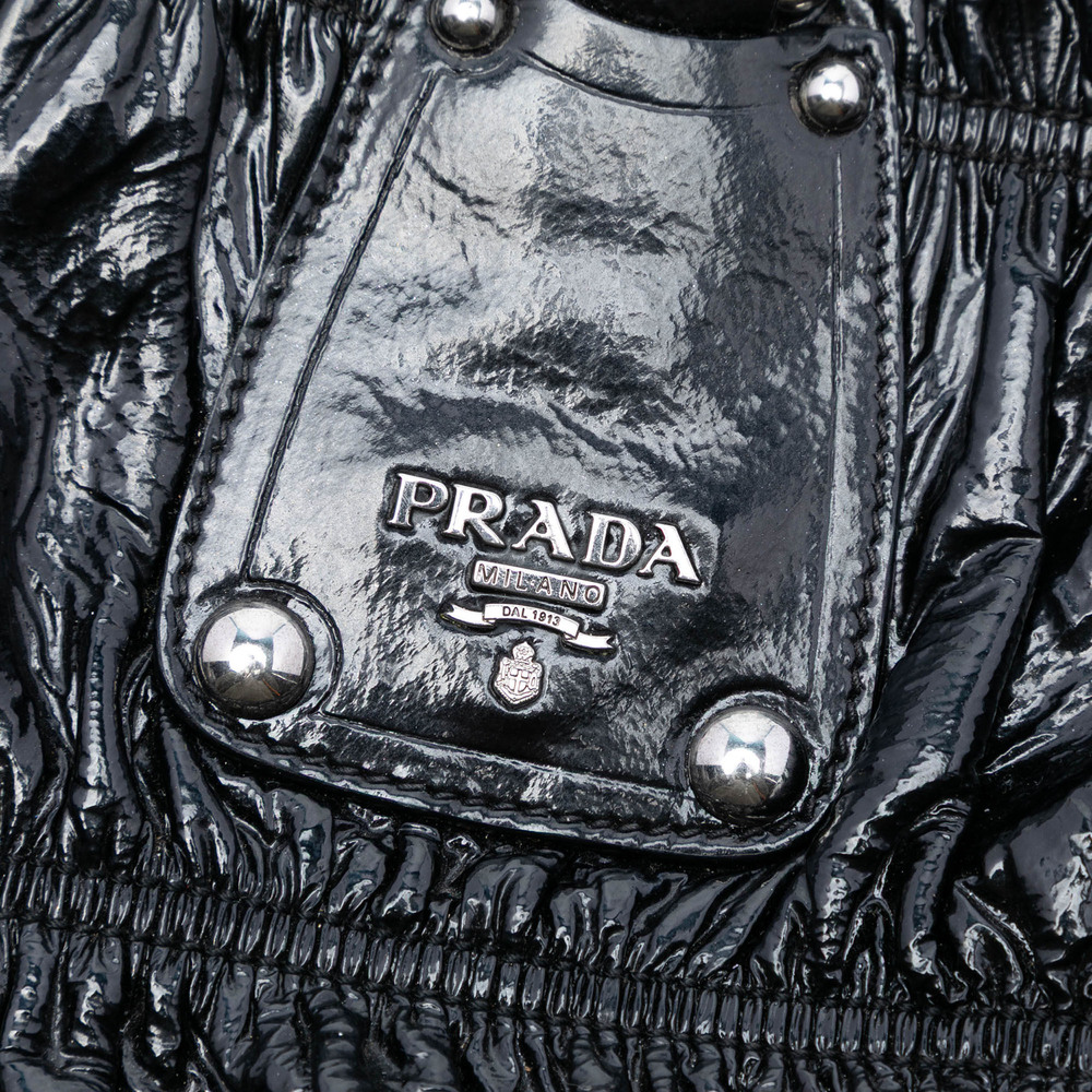 Pre-Loved Prada Vernice Gaufre Satchel - Picture 5 of 6